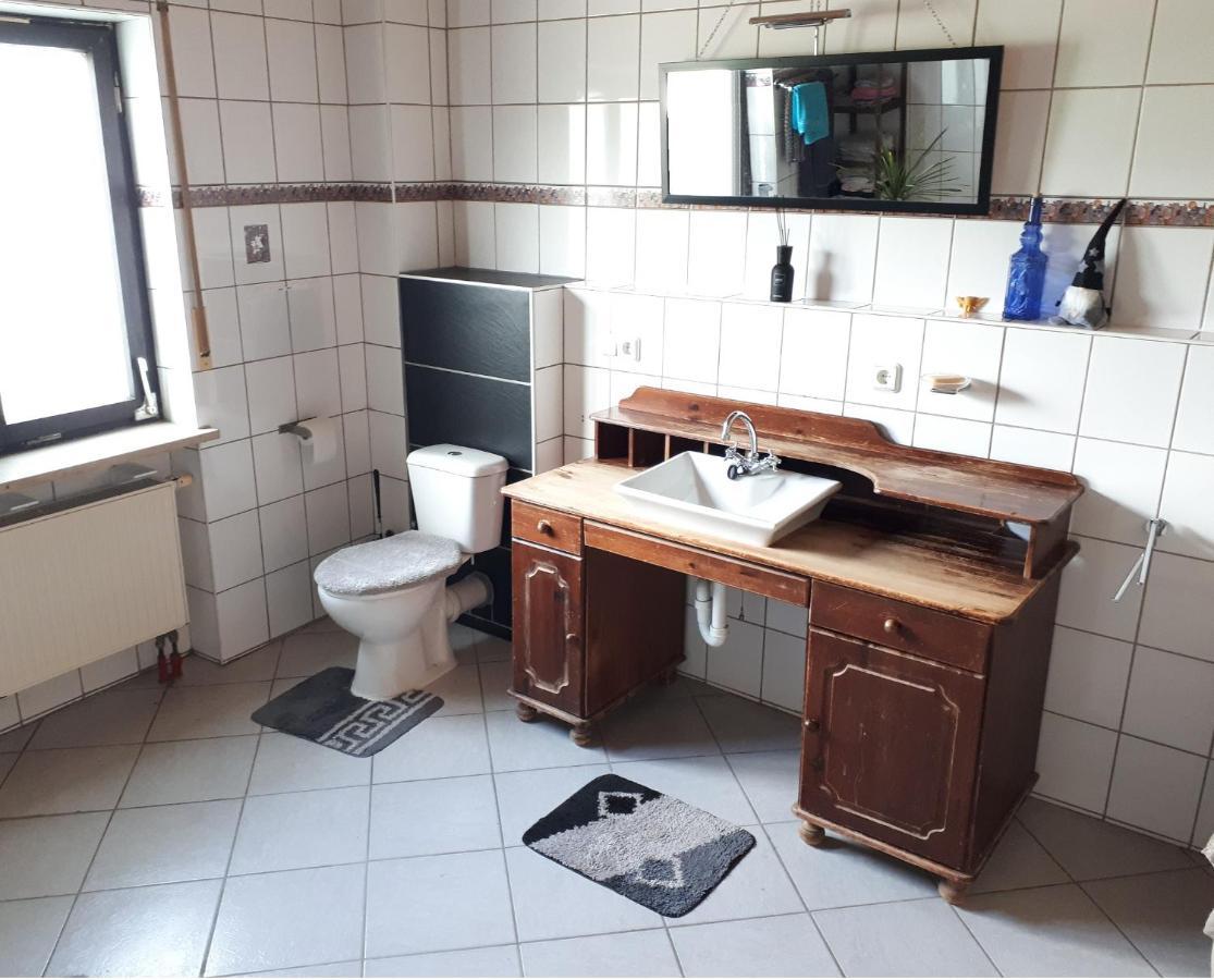 Gaestehaus Moebius Markt Erlbach Exteriör bild